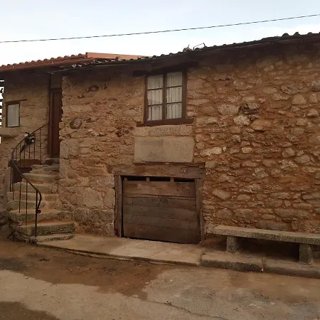A Paragueria Sas de Penelas Exterior photo