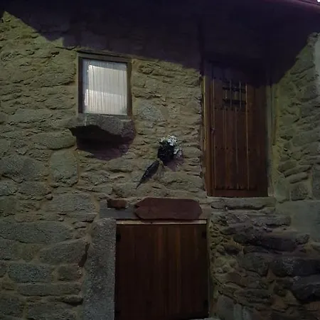 A Paragueria Sas de Penelas Exterior photo